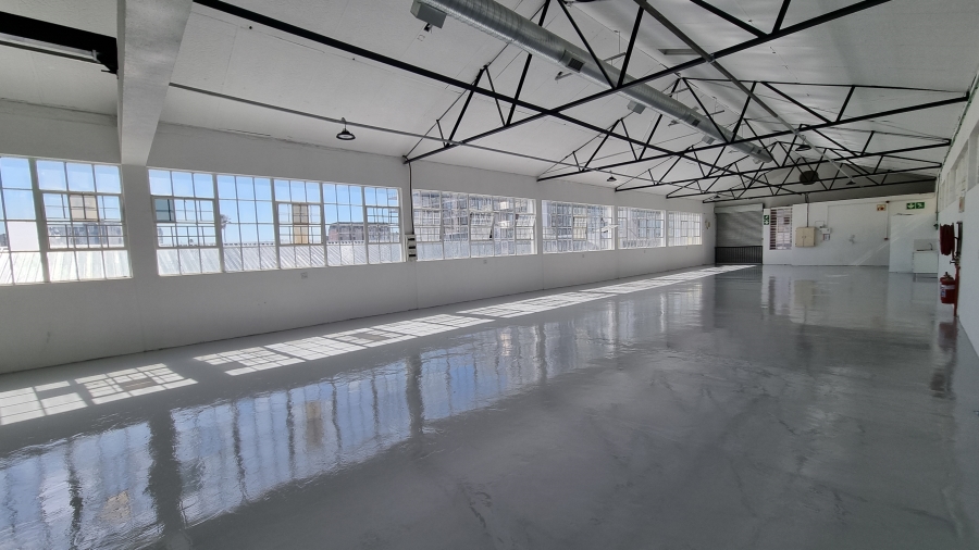 1 Bedroom Property for Sale in Woodstock Western Cape